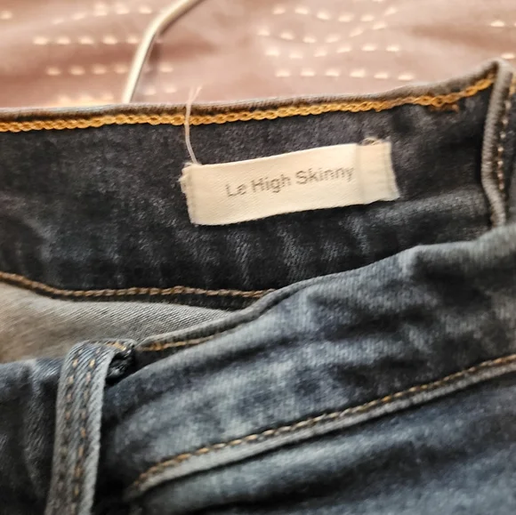 Frame Le High Dark Wash Skinny Jeans Size 26 With Front Slits - Picture 5 of 5